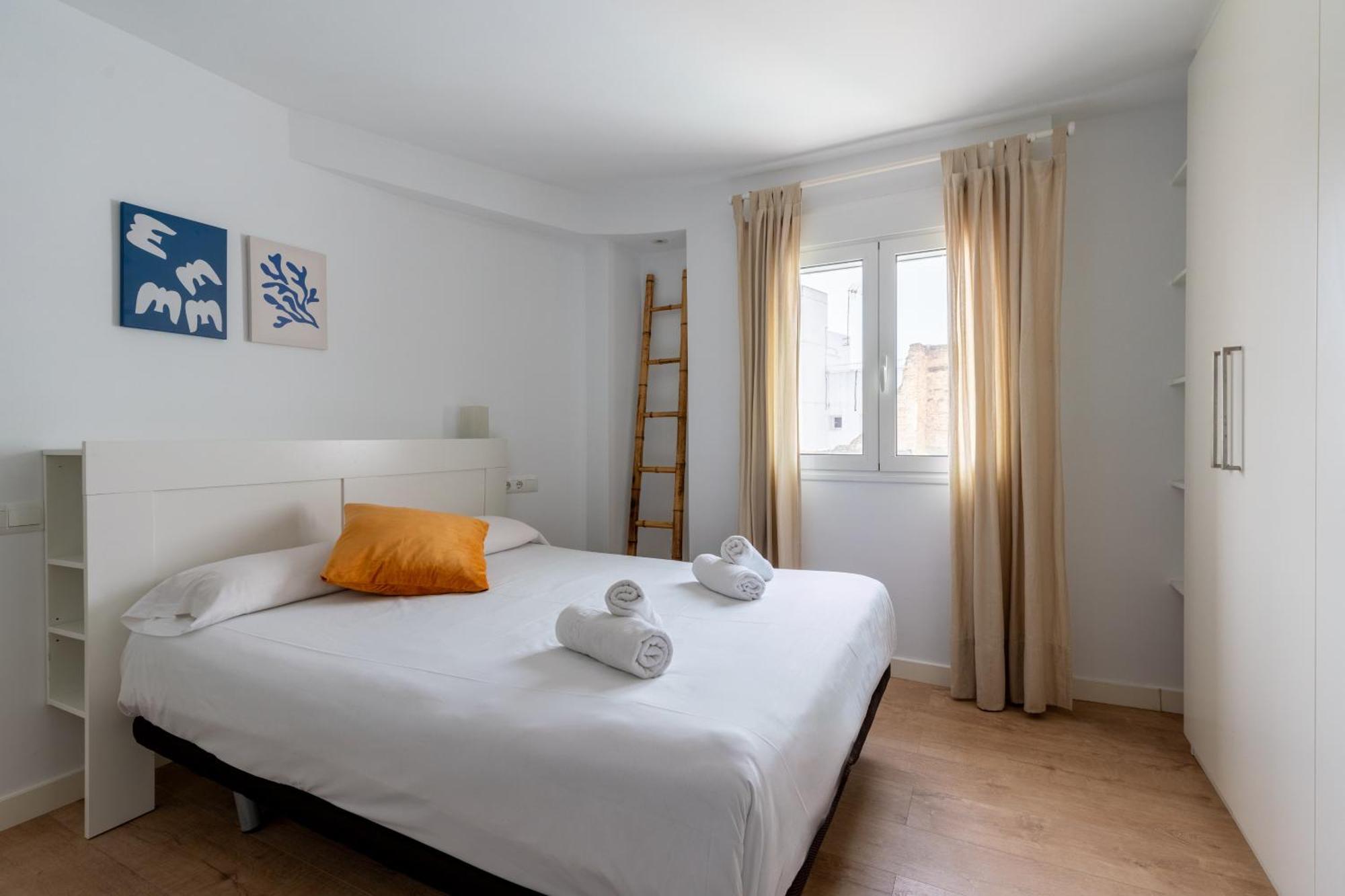Bustos Tavera Olehousing Apartment *